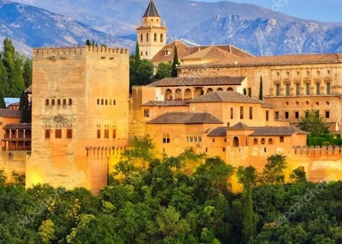 Granada Center House Near By Historical Heritage
